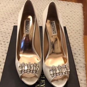Badgley Mischka Alter wedding shoe